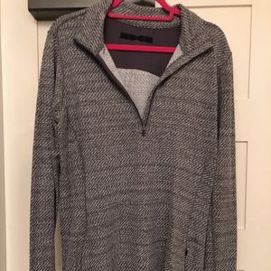 Lulu Lemon Fitted pull over